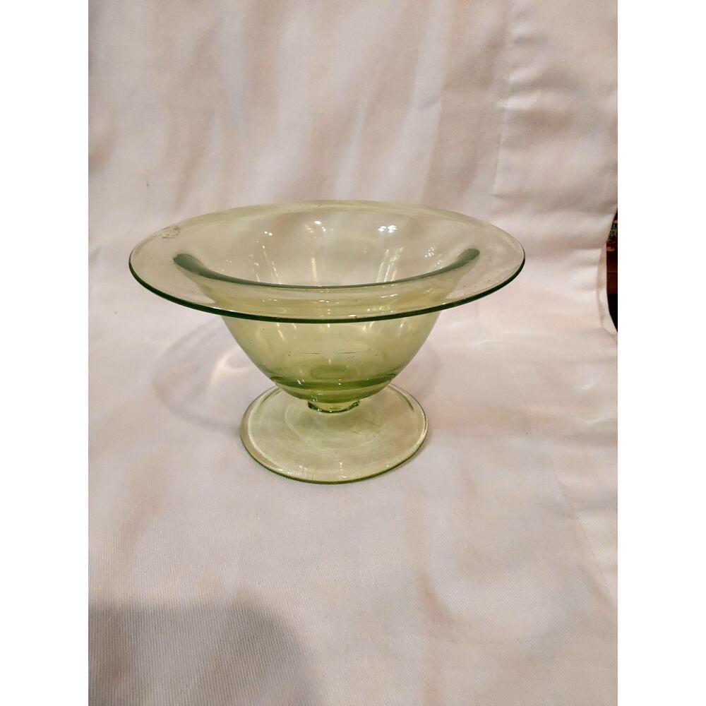 Vintage Green Depression Glass Footed Bowl w Rolled Edge ?
